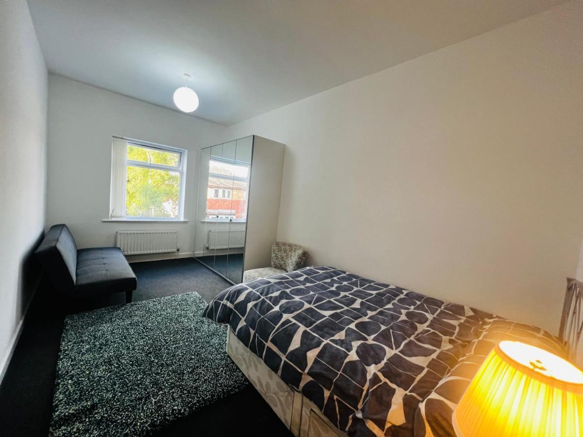 Liberty Inn Room With Sharing Toilet And Kitchen Liverpool Luaran gambar