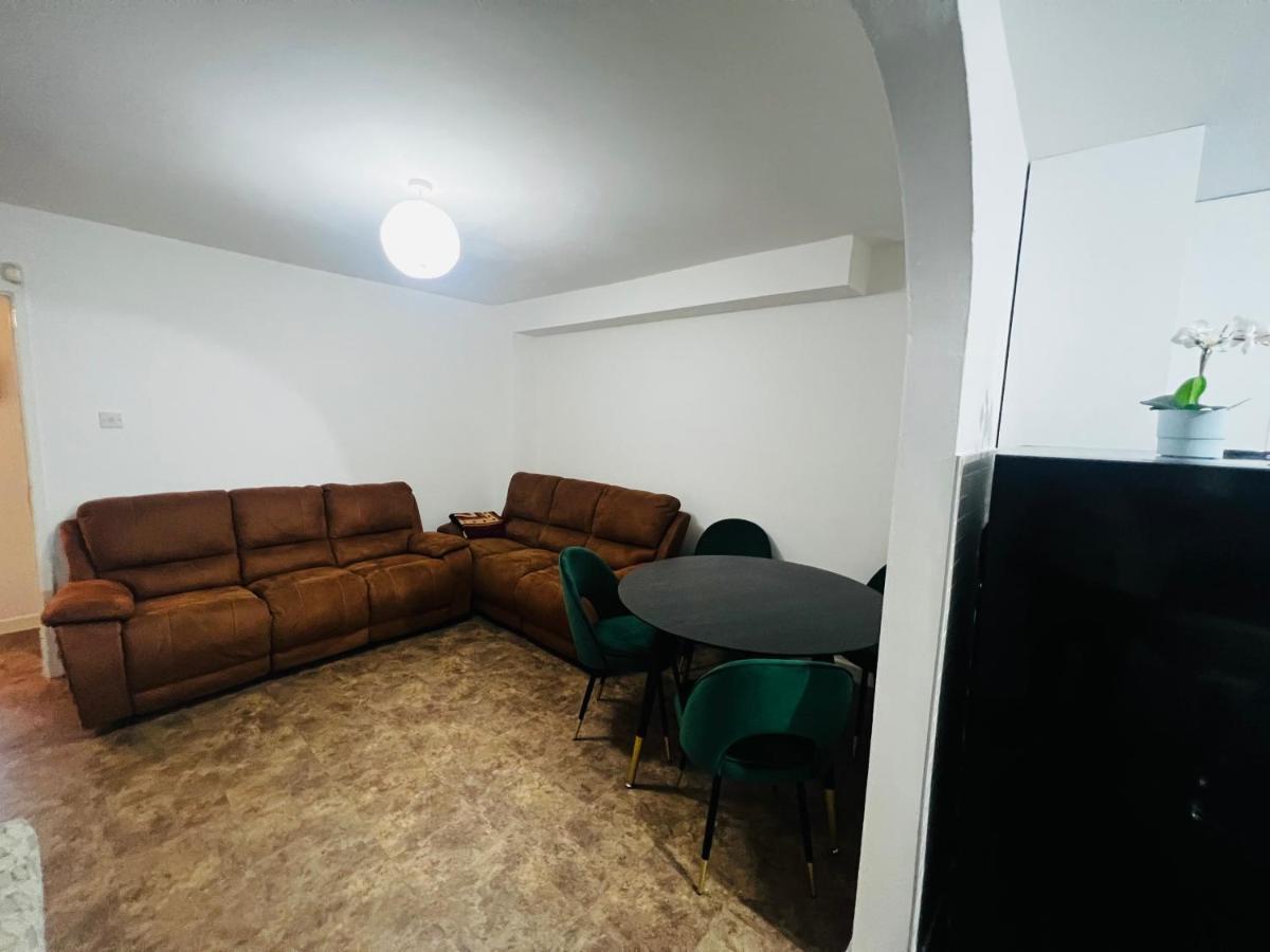 Liberty Inn Room With Sharing Toilet And Kitchen Liverpool Luaran gambar